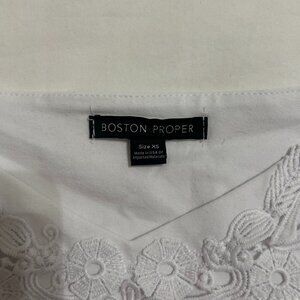 Boston Proper White Applique Top